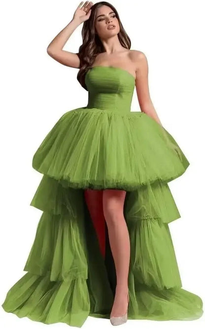 Dámské plesové šaty s tutu sukní