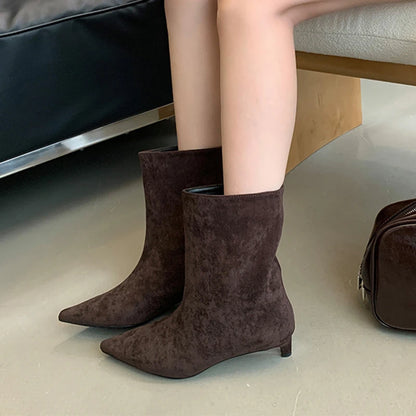 Dámské kitten heel kotníkové boty