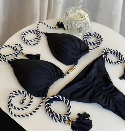 Dámské barevné bikiny