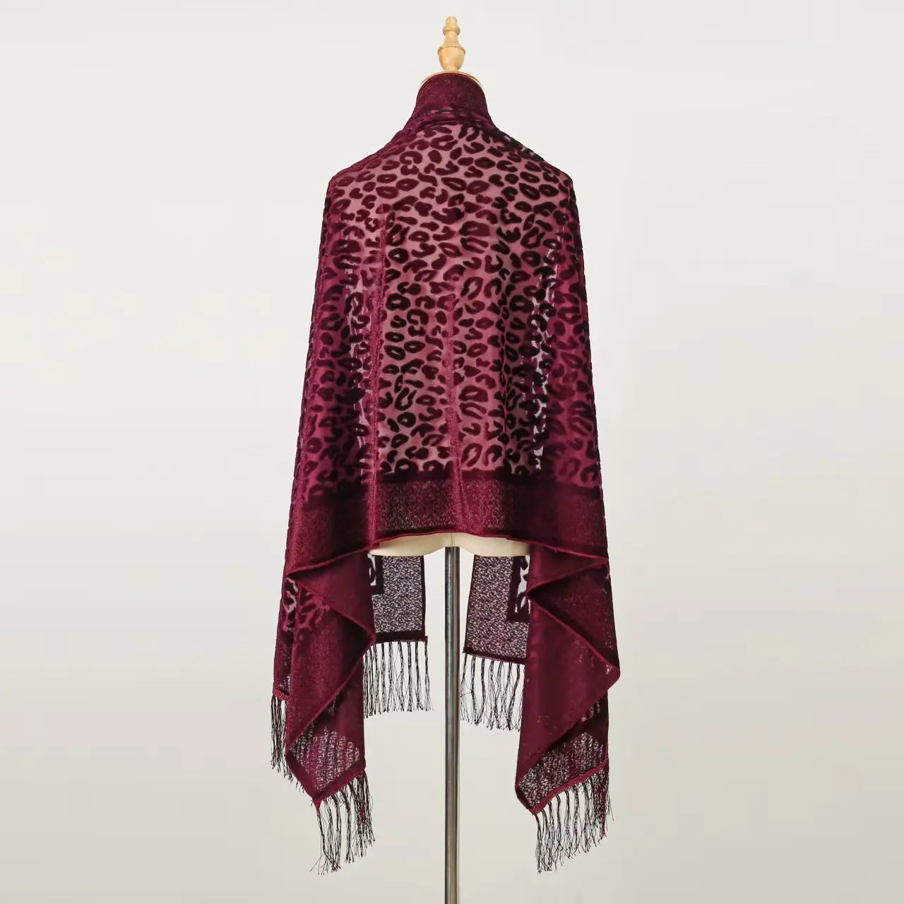 Dámská šál se vzorem