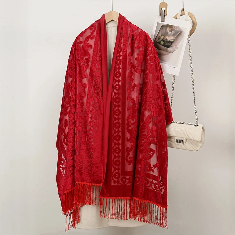 Dámská šál se vzorem