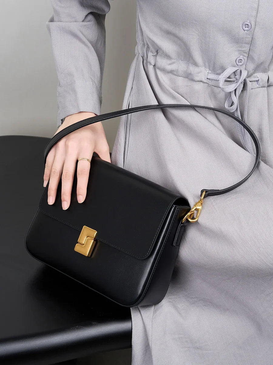 Dámská kožená crossbody kabelka