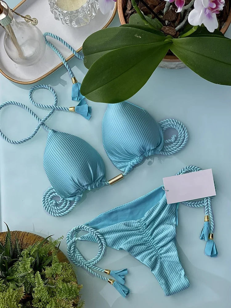 Dámské barevné bikiny