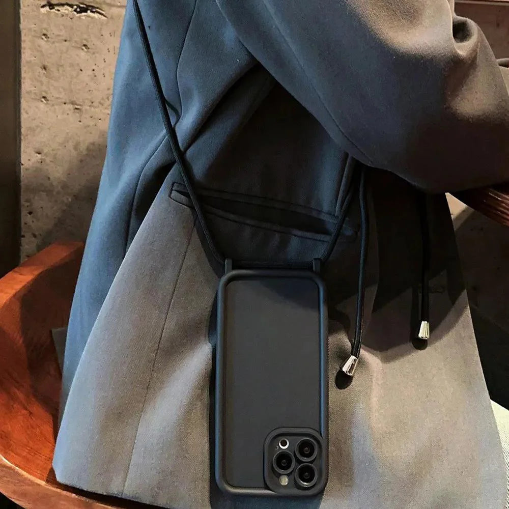 Kryt na Iphone se šnůrkou