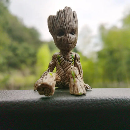 Figurka Groot do auta
