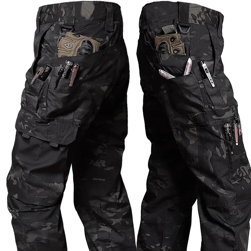 Pánské outdoorové cargo kalhoty, tmavý maskáč