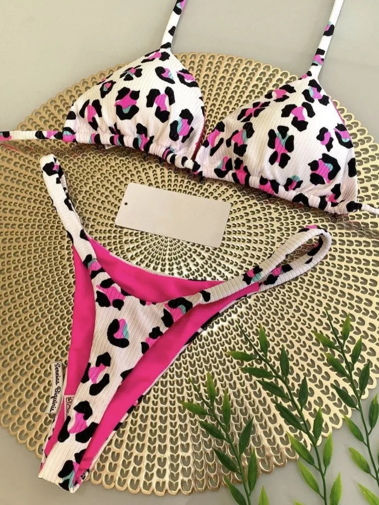 Dámské bikiny s tanga