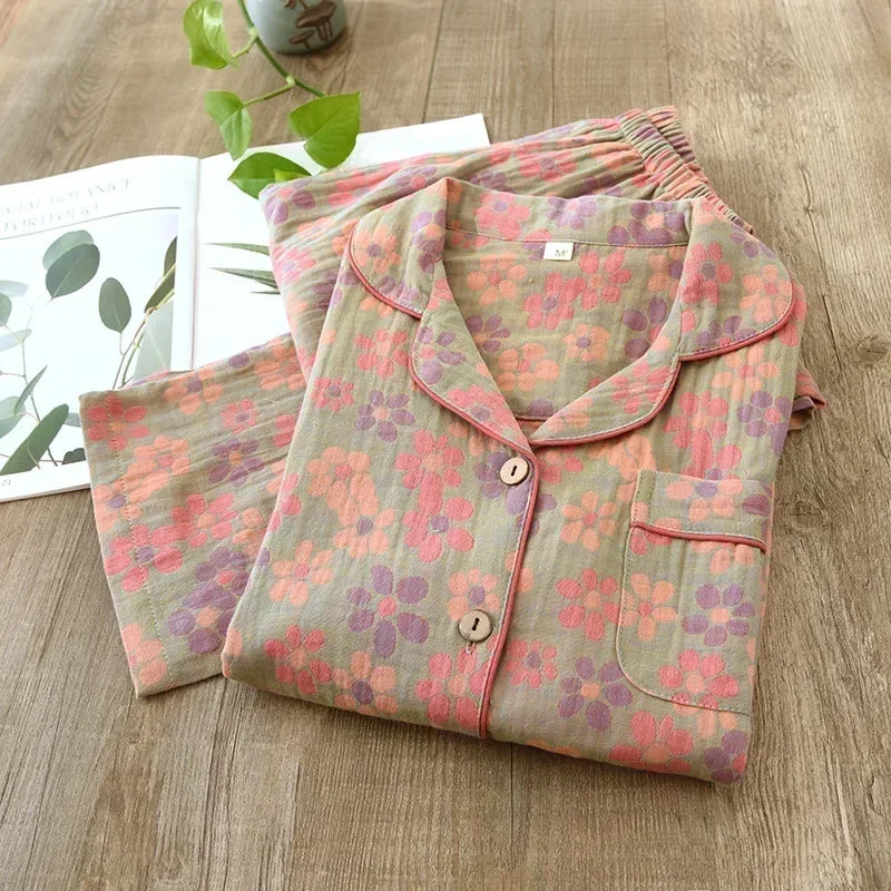 Dámské pohodlné pyžamo se vzorem