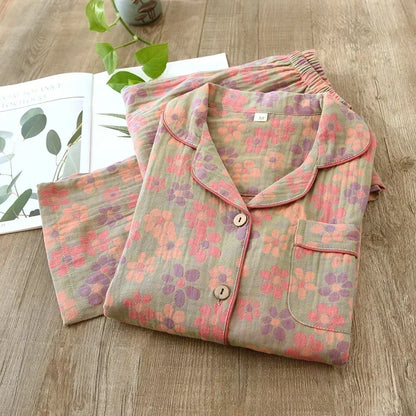 Dámské pohodlné pyžamo se vzorem