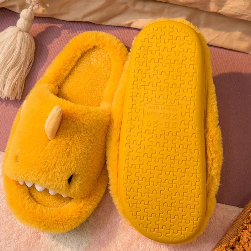Unisex pantofle se žralokem