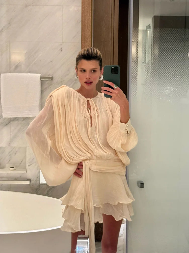 Dámské lesklé elegantní šaty