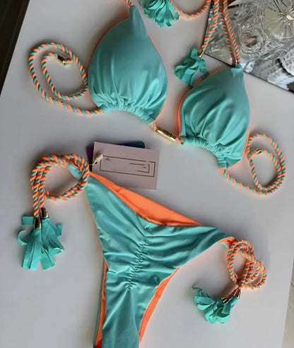 Dámské barevné bikiny