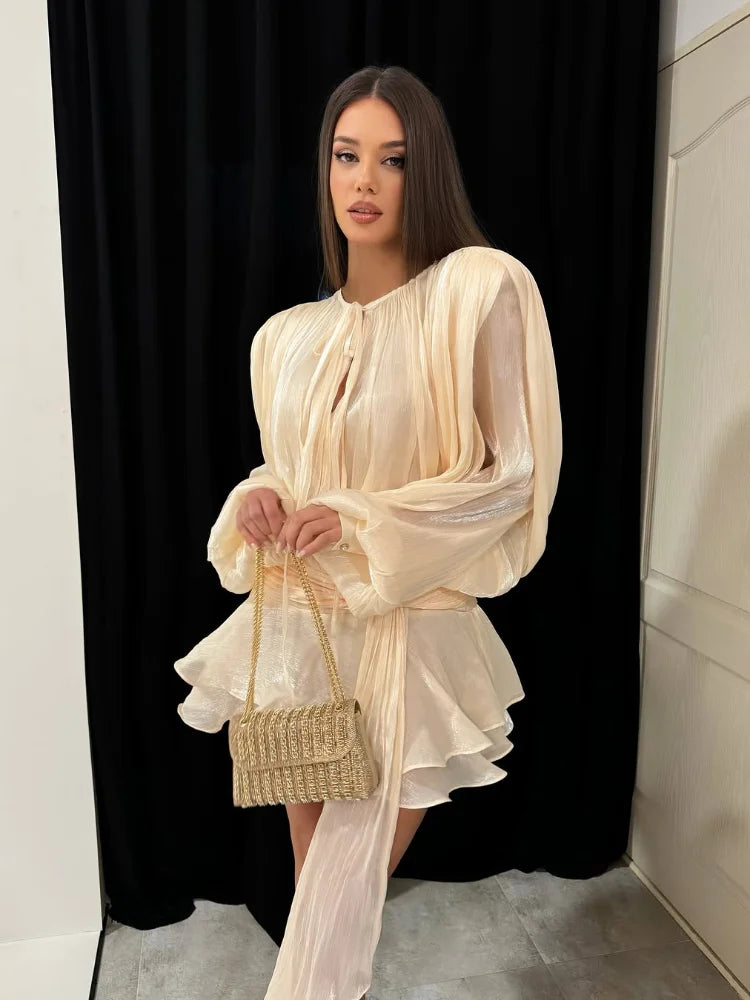 Dámské lesklé elegantní šaty