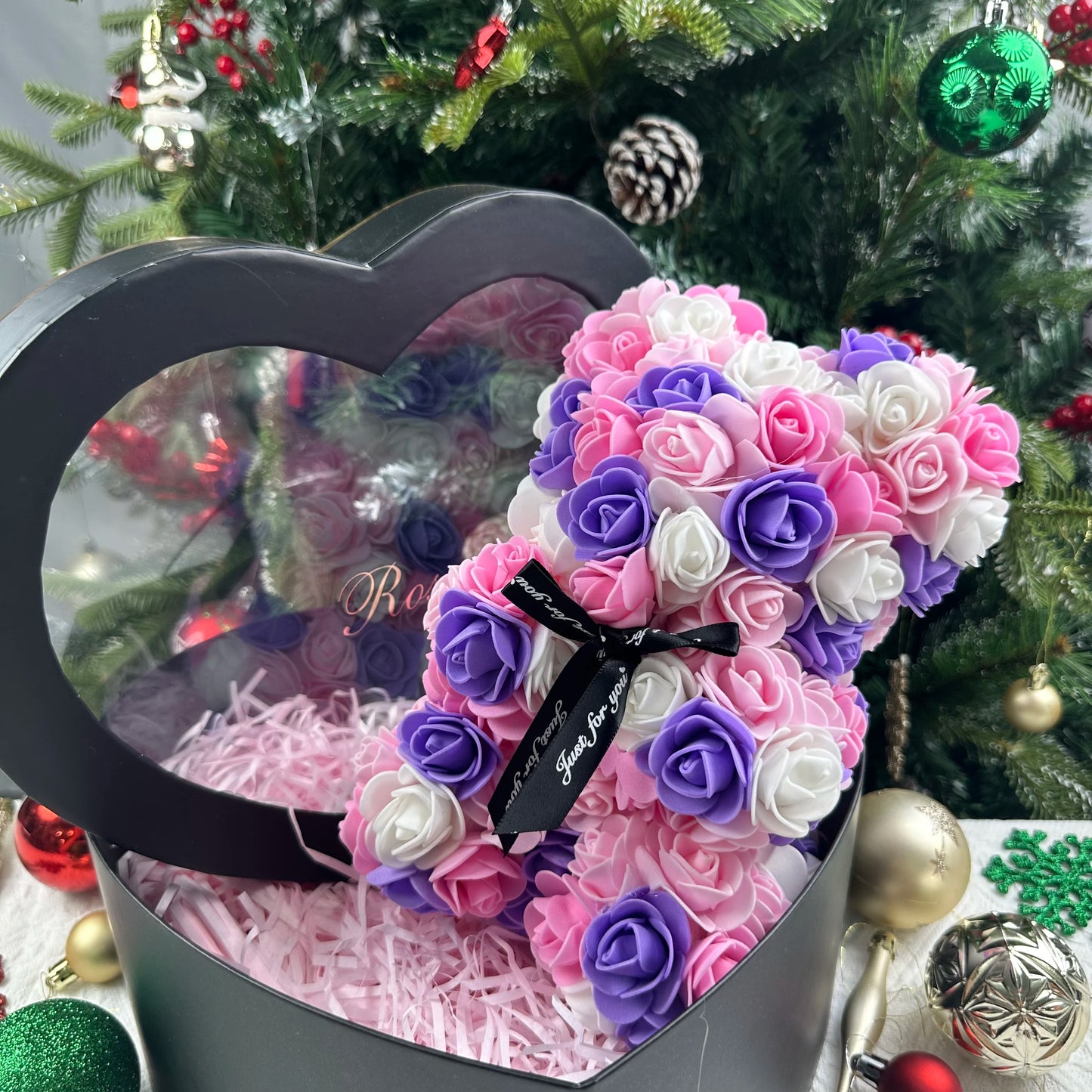 Umělý medvídek z růží 25 cm