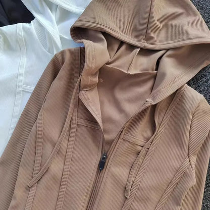 Dámská sportovní mikina s kapucí