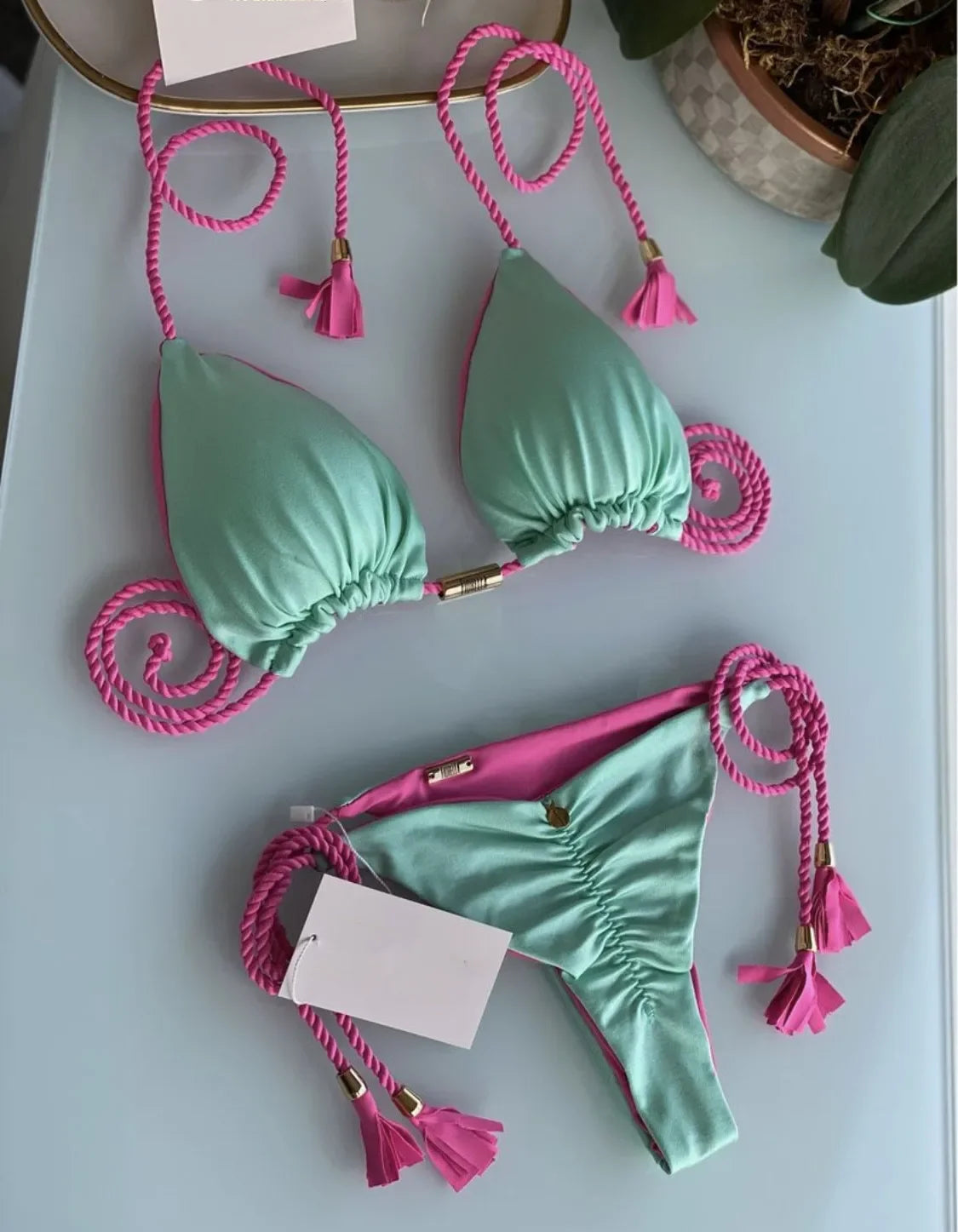 Dámské barevné bikiny