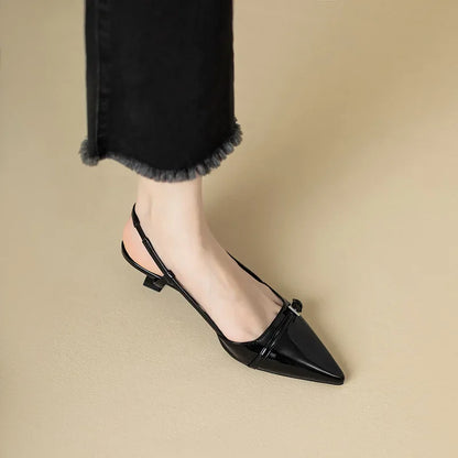 Dámské kitten heels s přezkou