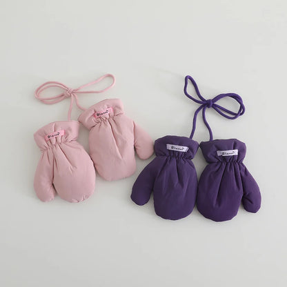 Dětské palčáky s provázkem