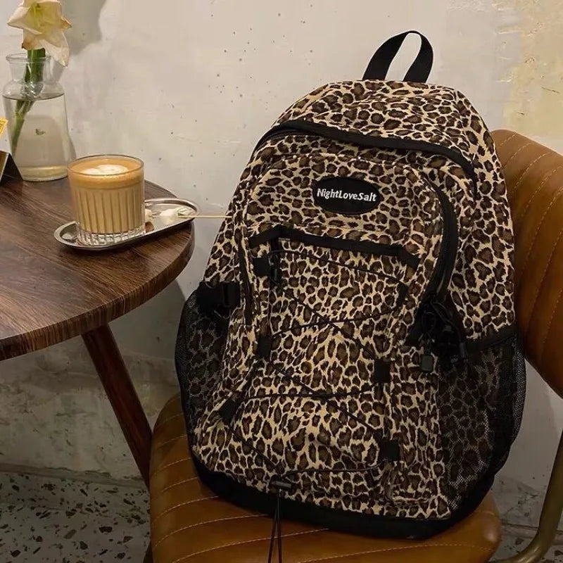 Batoh s leopardím vzorem