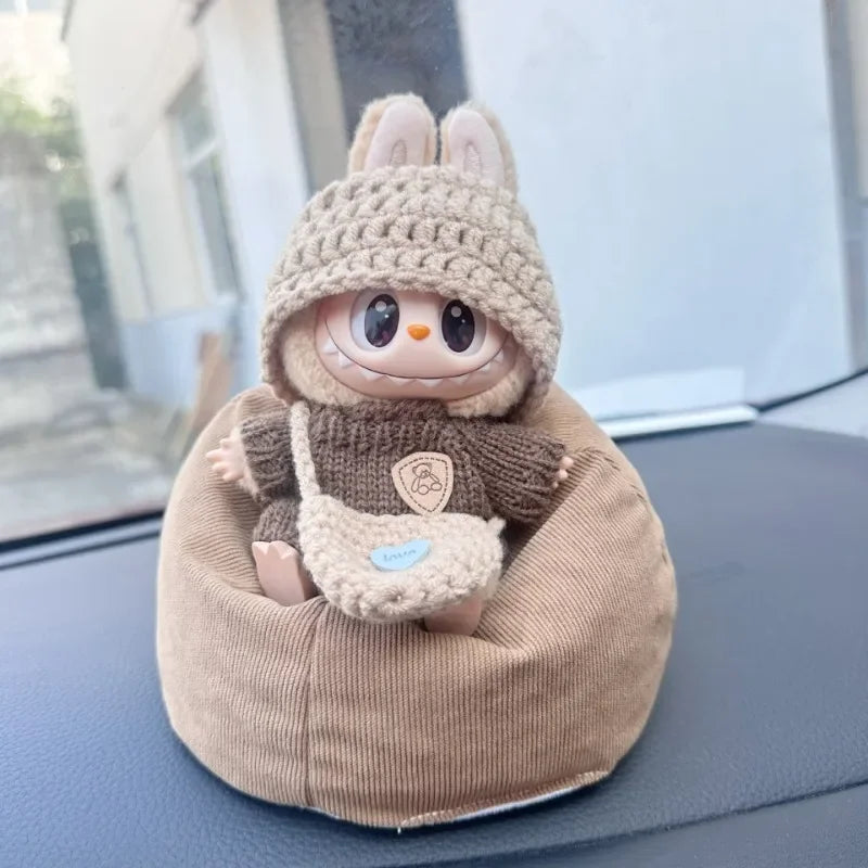 Háčkovaný outfit Labubu
