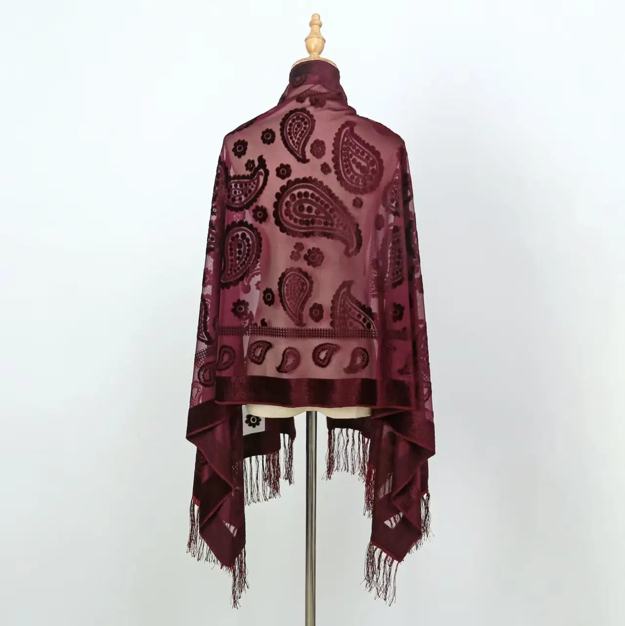 Dámská šál se vzorem