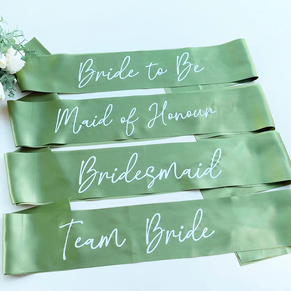 Zelené šerpy na rozlučku Team Bride