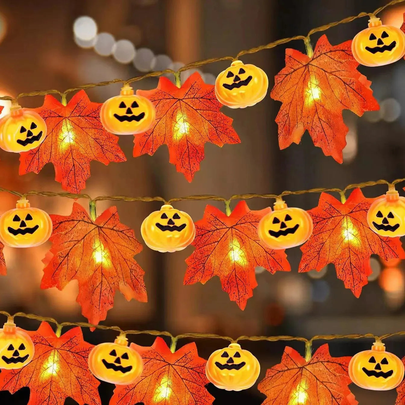LED řetěz s listy na Halloween