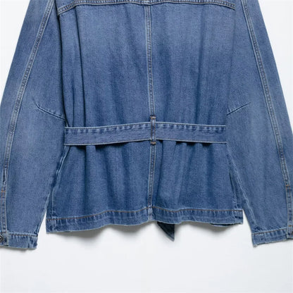 Dámská denim bunda s páskem