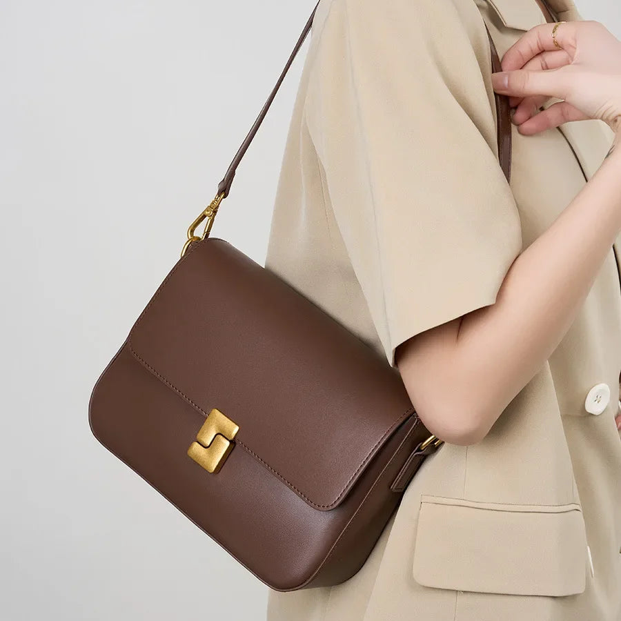 Dámská kožená crossbody kabelka