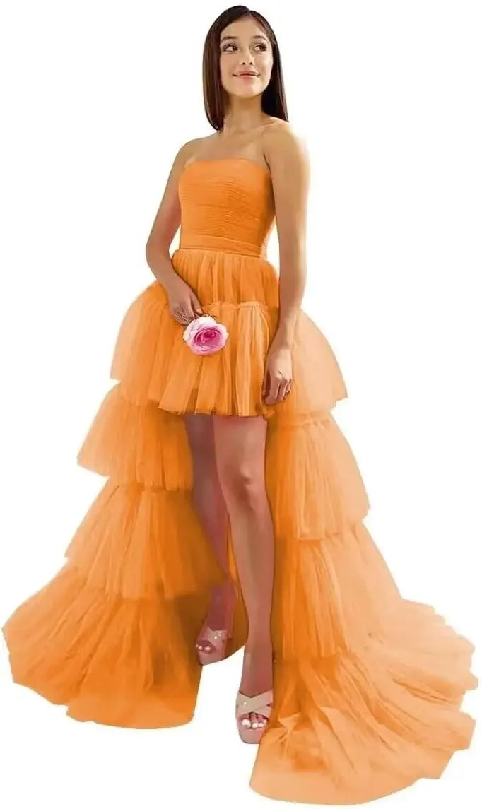 Dámské plesové šaty s tutu sukní