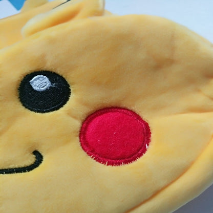 Plyšový penál Pikachu