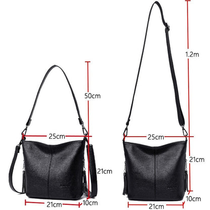 Dámská crossbody kabelka s detaily