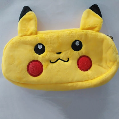 Plyšový penál Pikachu