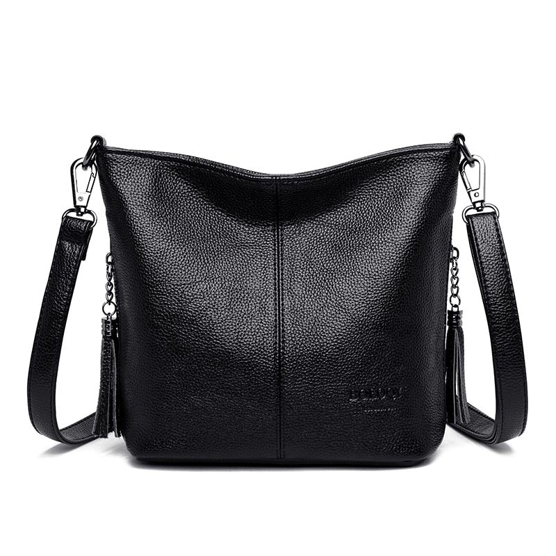 Dámská crossbody kabelka s detaily