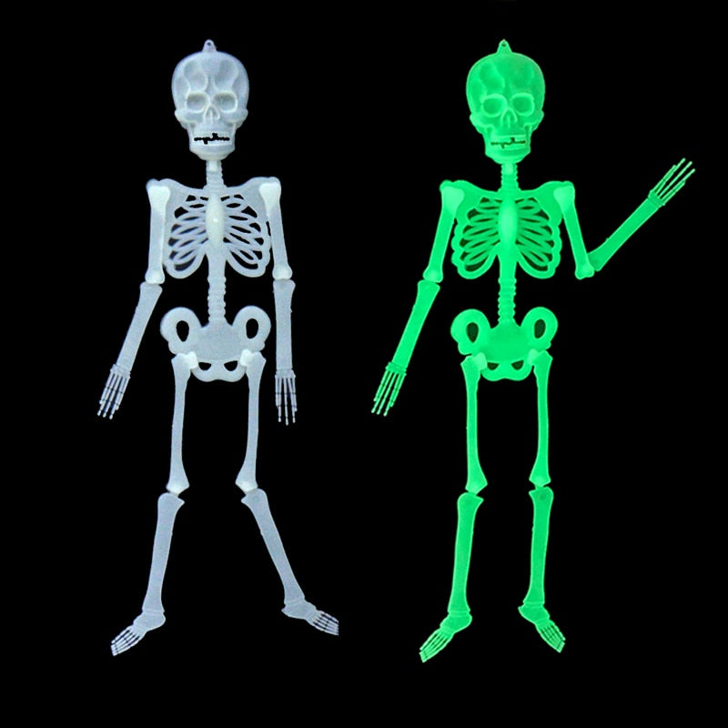 Svítící kostlivec na Halloween