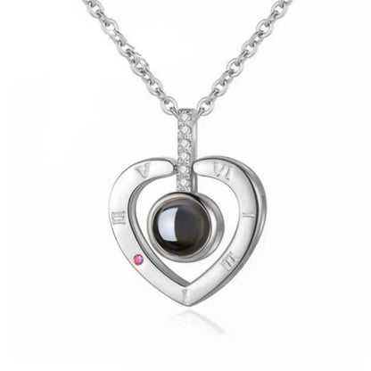 Náhrdelník s textem I love you v různých jazycích
