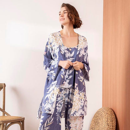 Elegantní pyžamový set se vzorem květin