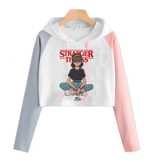 Croptop mikina Stranger Things s kapucí